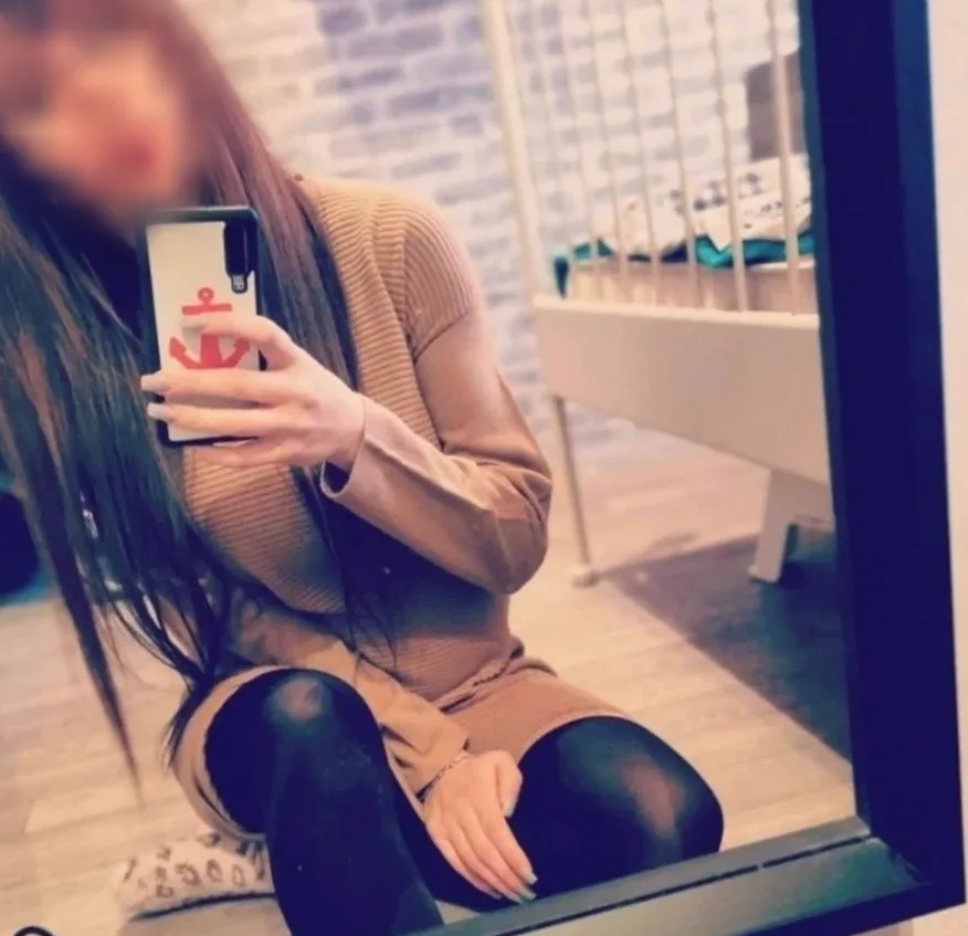 Agnes, 31