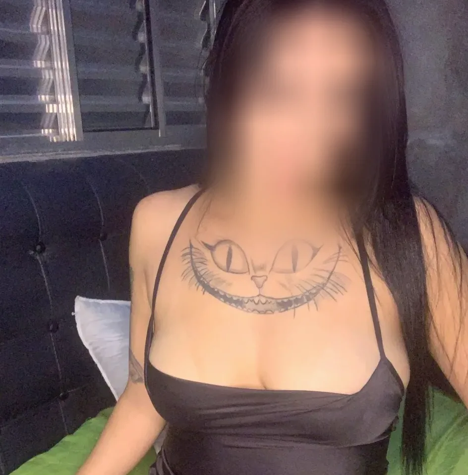 Annika, 27