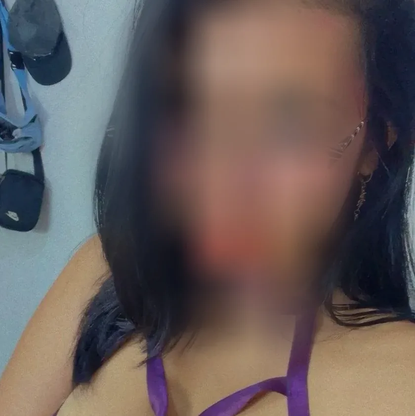 Christina, 23